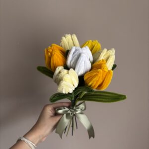 Kytice tulipánů - žlutá